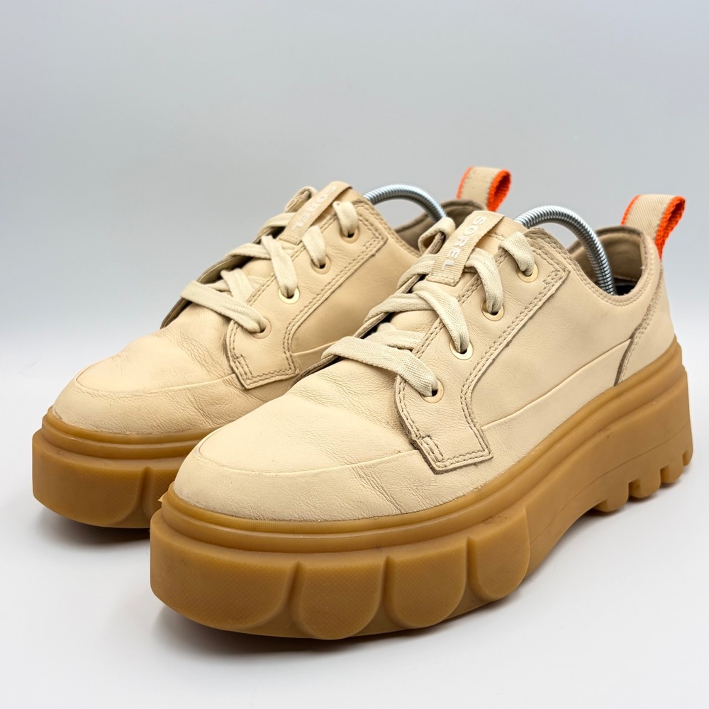 Sorel Caribou‎ X Womens 9 Waterproof Leather Platform Sneakers Cream Lug Sole - Picture 2 of 16